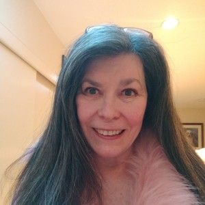 Meet your Posher, Posh